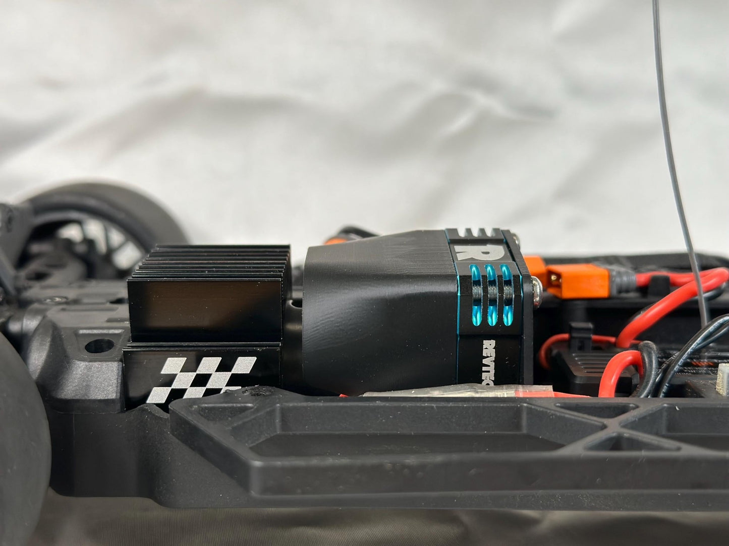 30mm Fan Shroud w/ Fan Mount - Losi 1/12 NASCAR - WST Racing Products