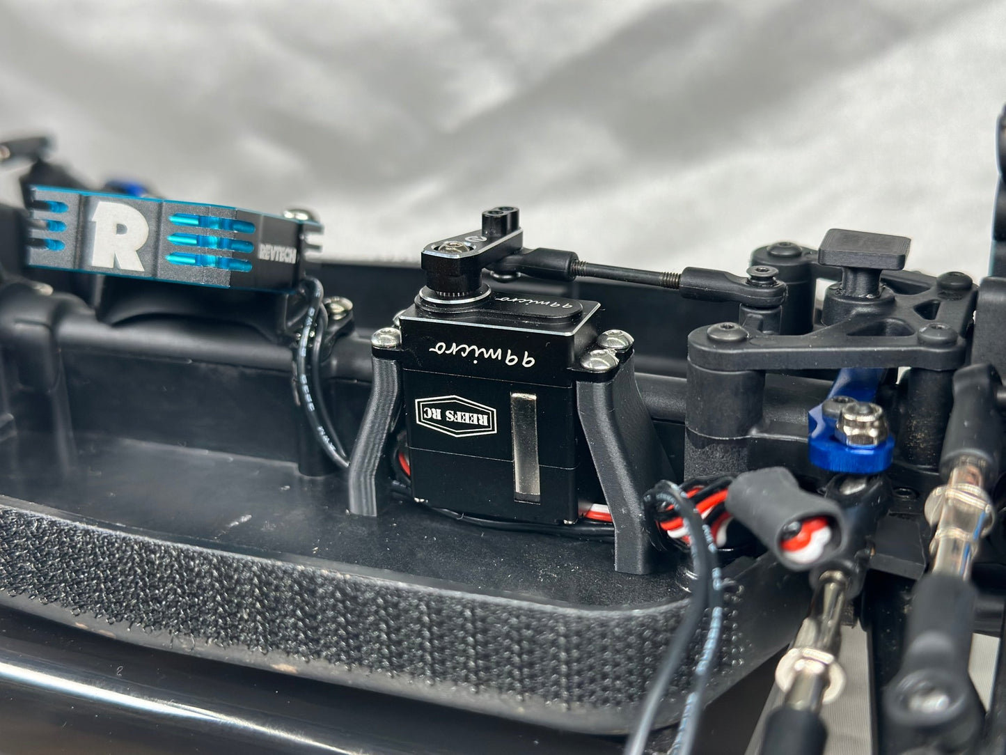 Team Associated Reflex Servo Mount - Reefs 99 Micro/AGFRC A20 Style Servos - WST Racing Products