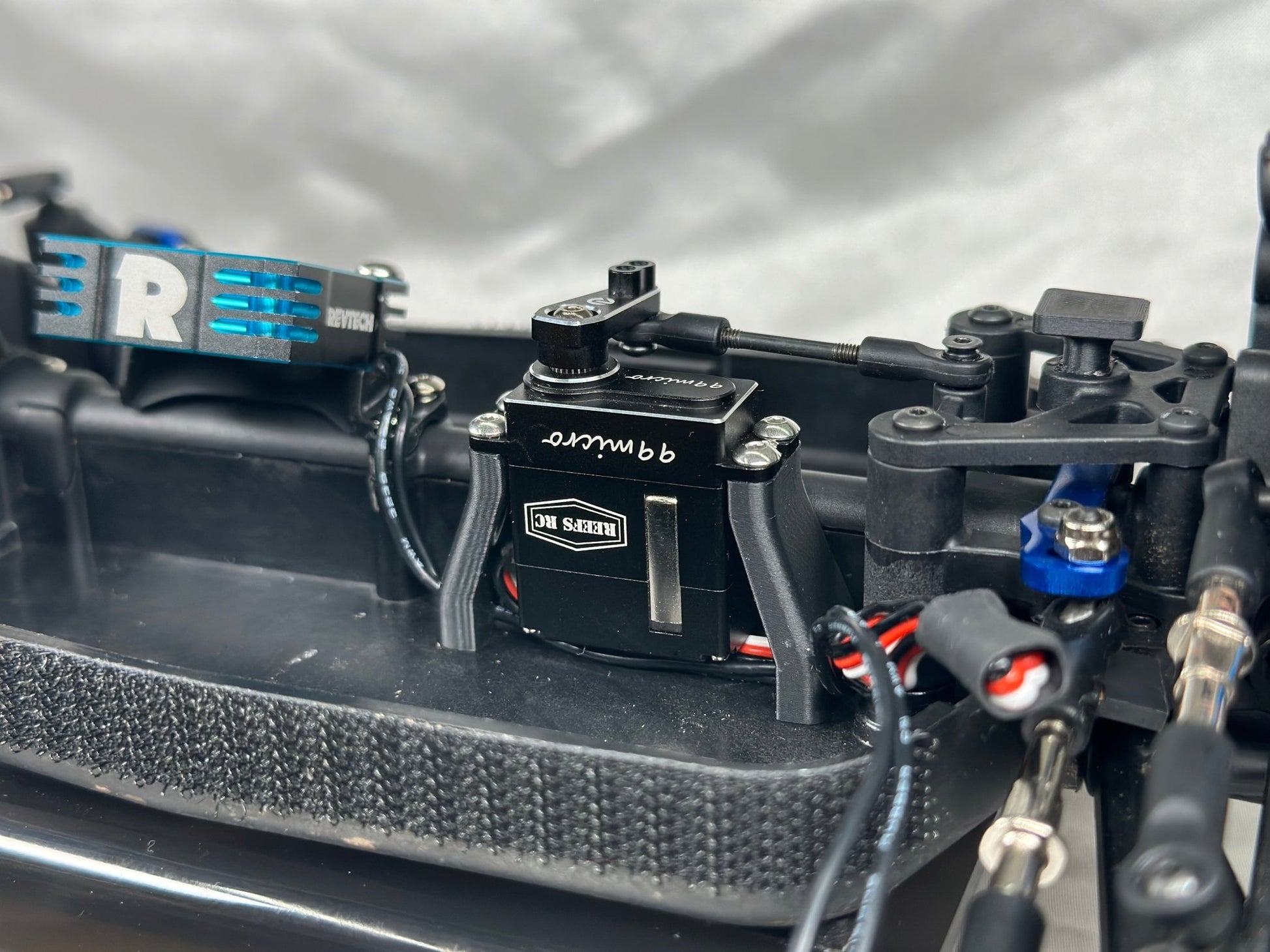 Team Associated Reflex Servo Mount - Reefs 99 Micro/AGFRC A20 Style Servos - WST Racing Products