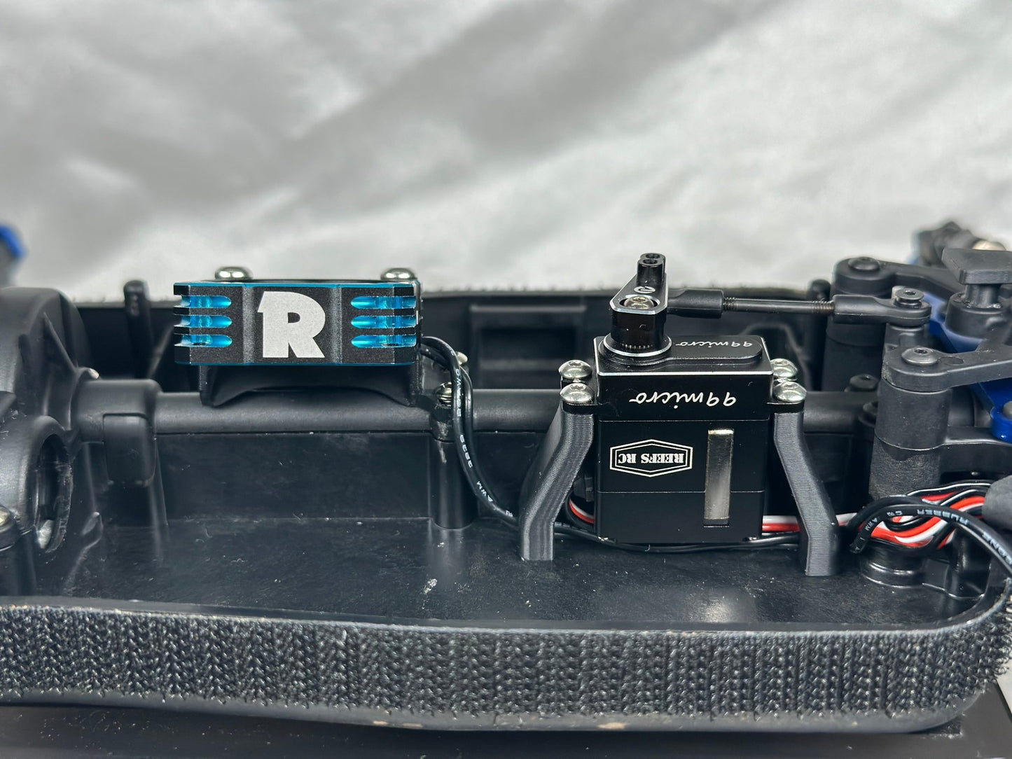 Team Associated Reflex Servo Mount - Reefs 99 Micro/AGFRC A20 Style Servos - WST Racing Products